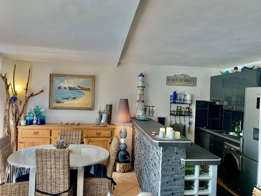 Appartement Vue Mer - Rdc - Parking Prive - Meuble Tourisme 4 Etoiles Agde Luaran gambar